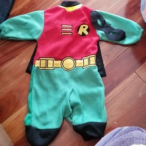 Baby Robin costume